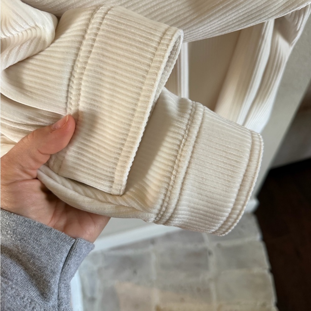 ALO Yoga Ribbed Velour Mountain Side Shacket - Ivory - Picture 6 of 6